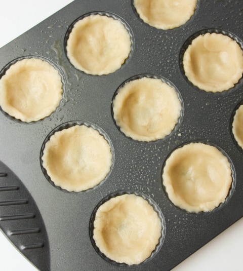 Banana Cream Pie Cups -Sugar cookie dough in muffin tin - The Rockstar Mommy