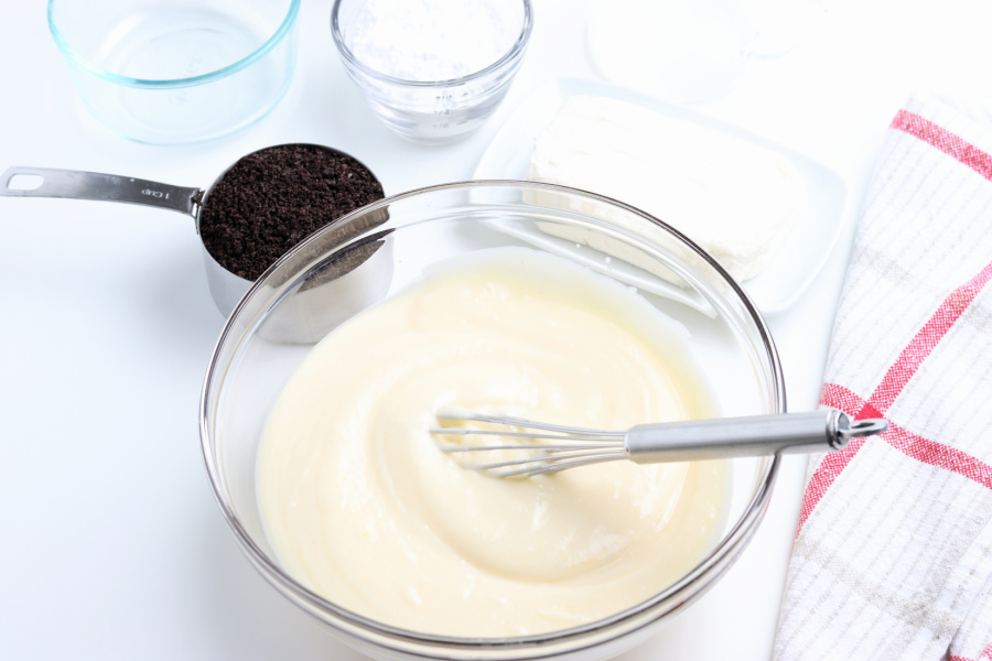instant pudding be mixed with a whisk