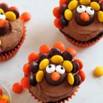 Fun Thanksgiving Turkey Cupcakes from The Rockstar Mommy