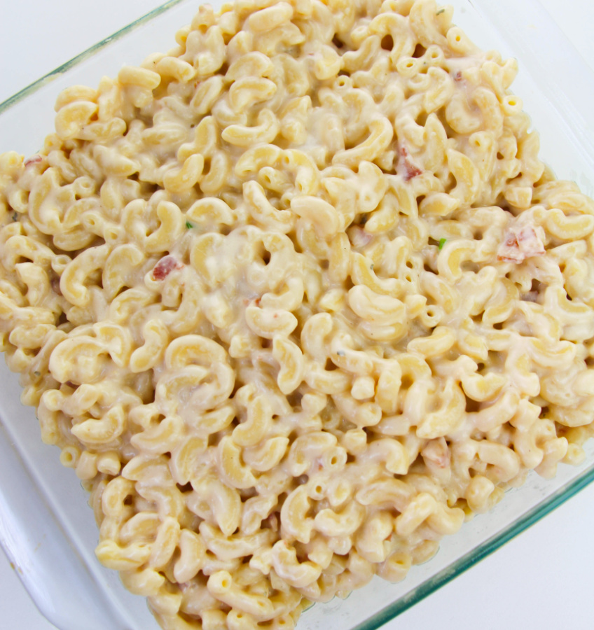 crack mac and cheese added to baking pan