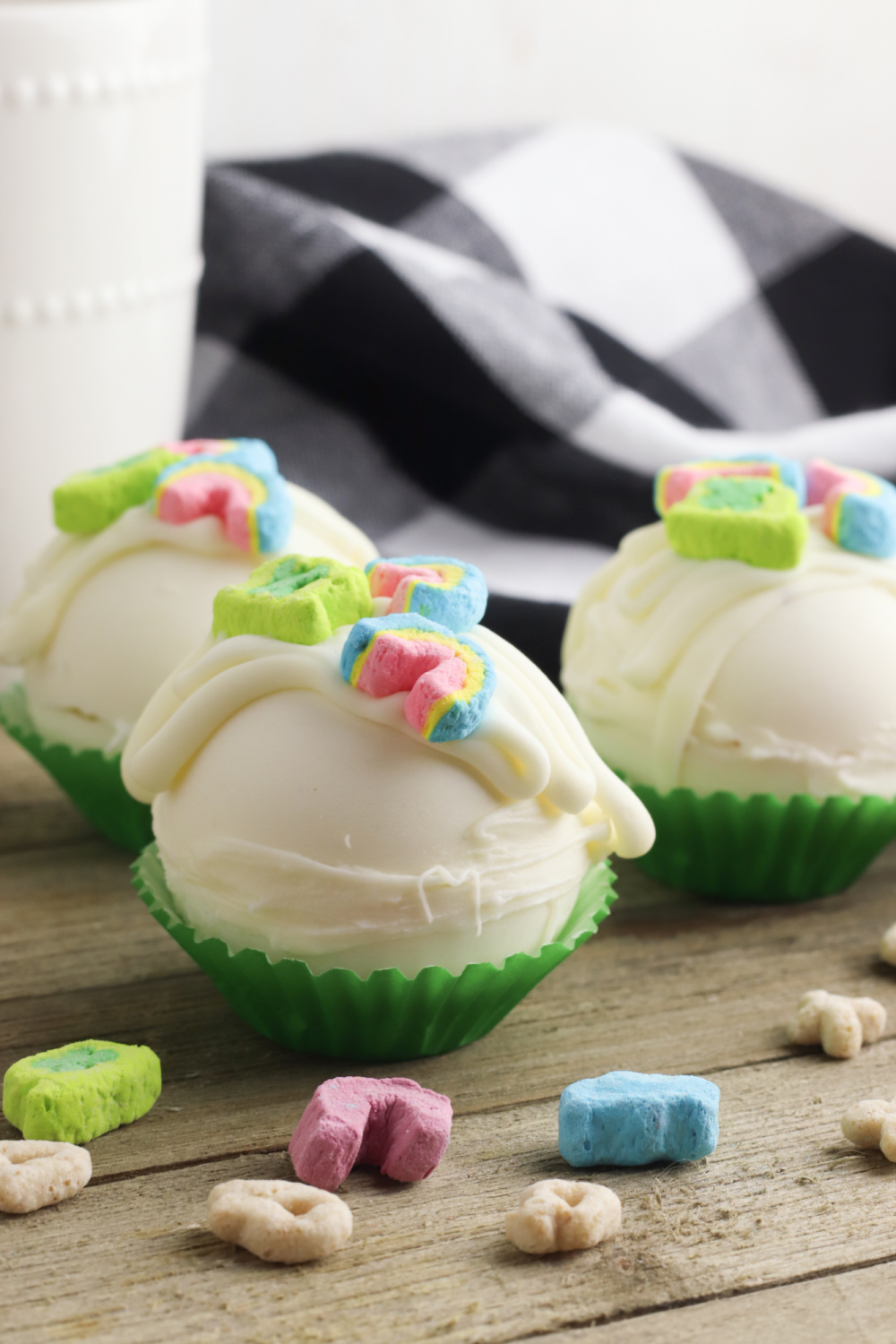 Lucky Charms Hot Chocolate Bombs - The Rockstar Mommy