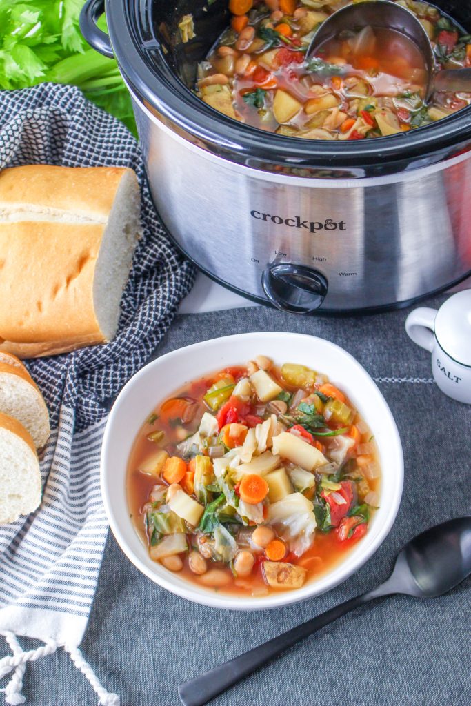 Copycat Carrabba’s Slow Cooker Minestrone in a bowl
