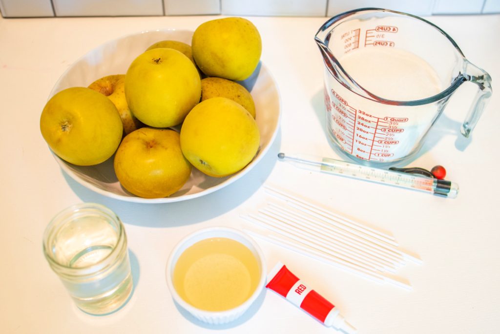 Easy Homemade Candy Apples - The Rockstar Mommy