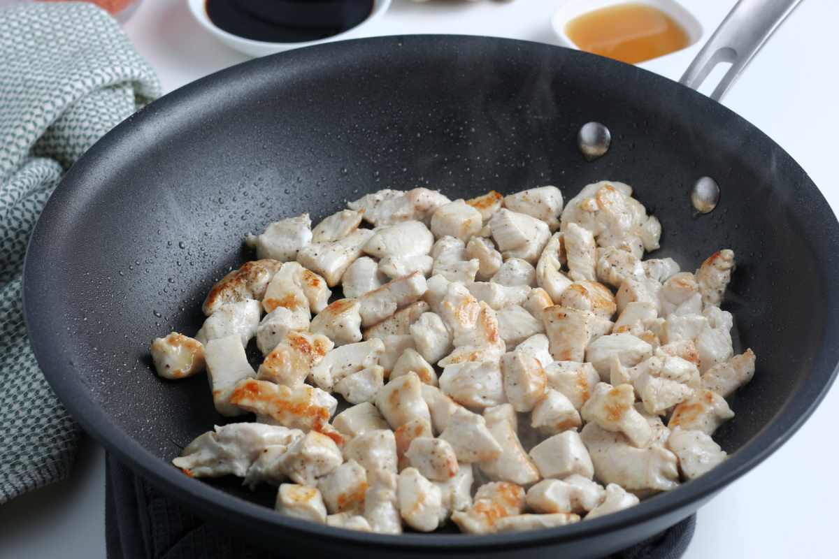 cooked chicken in pan