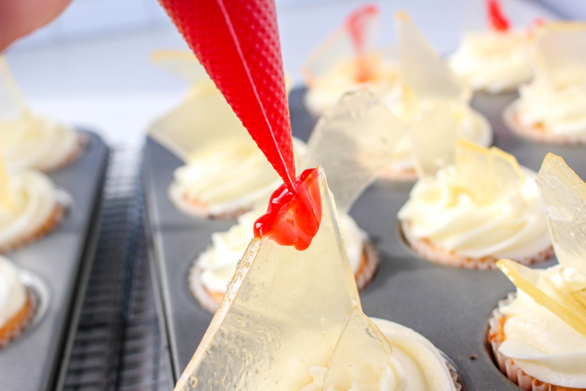 added strawberry filling to top of sugar glass