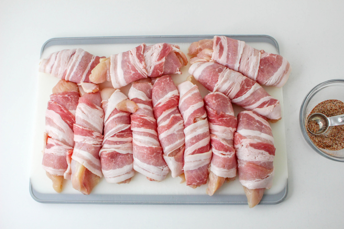 chicken tenders wrapped in bacon