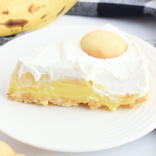 Banana Pudding Pie on a plate