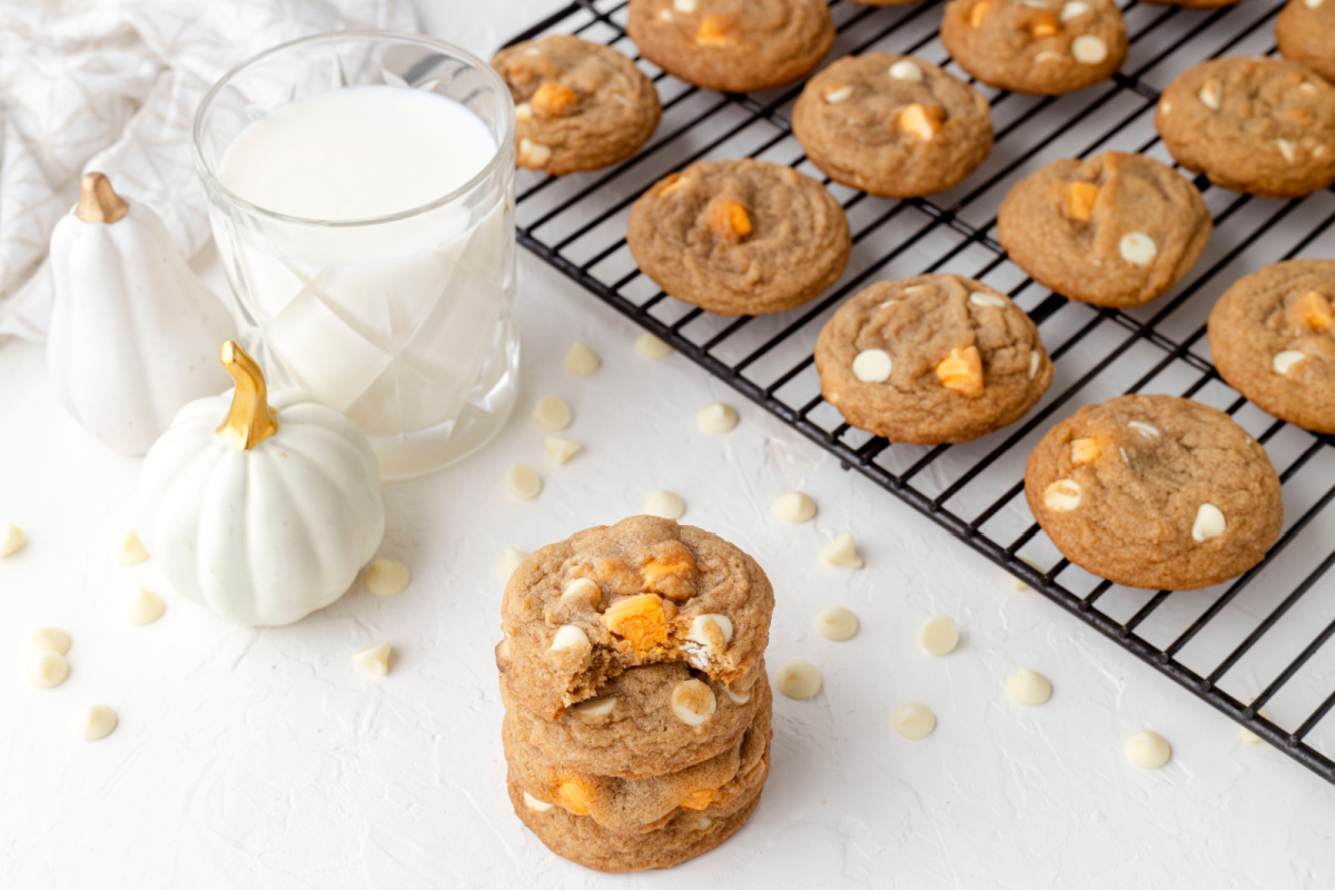 Pumpkin Spice White Chocolate Chip Cookies on cooling rack