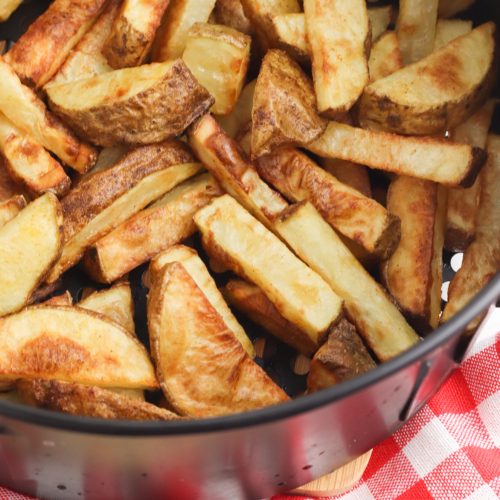 Air Fryer Potato Wedges in air fryer basket