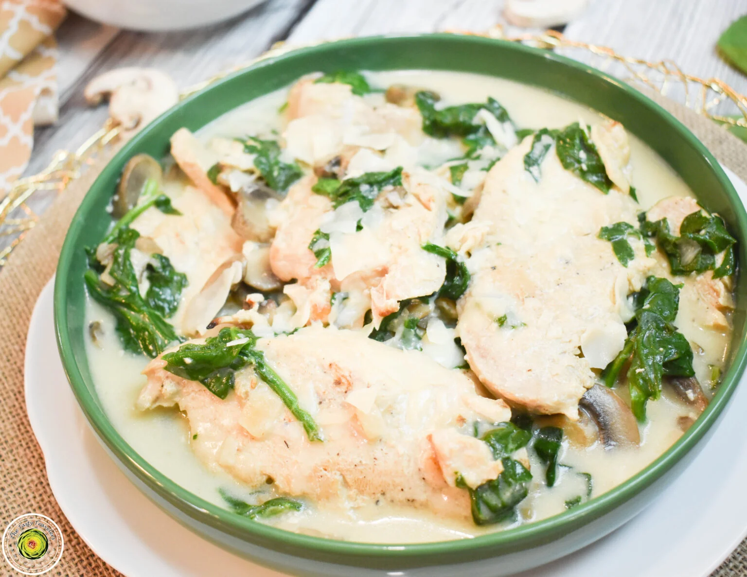 instant pot chicken florentine on a plate