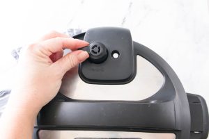 hand opening seal on instant pot